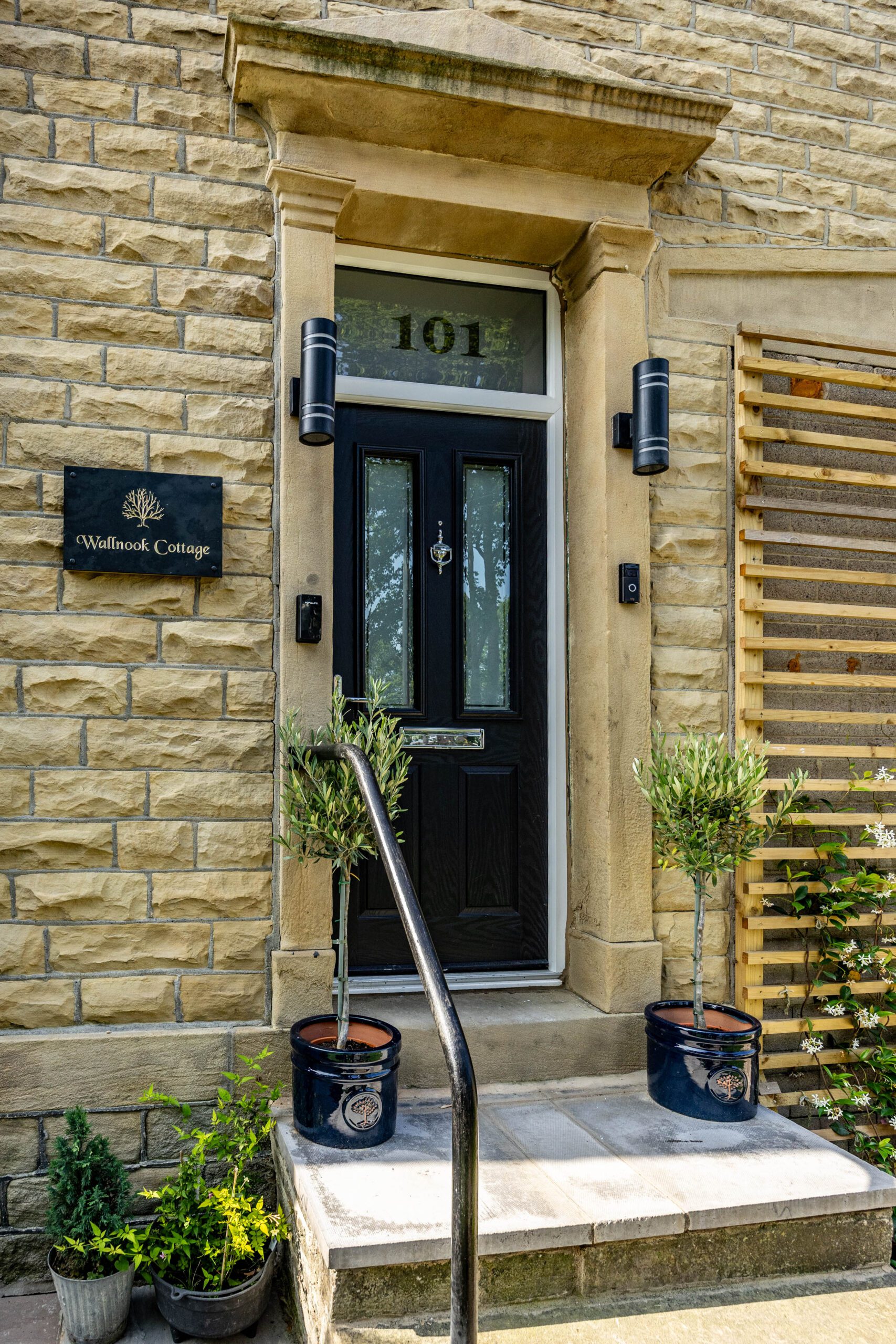 Self-Catering Accommodation in Lindley, Huddersfield | Wallnook Cottage